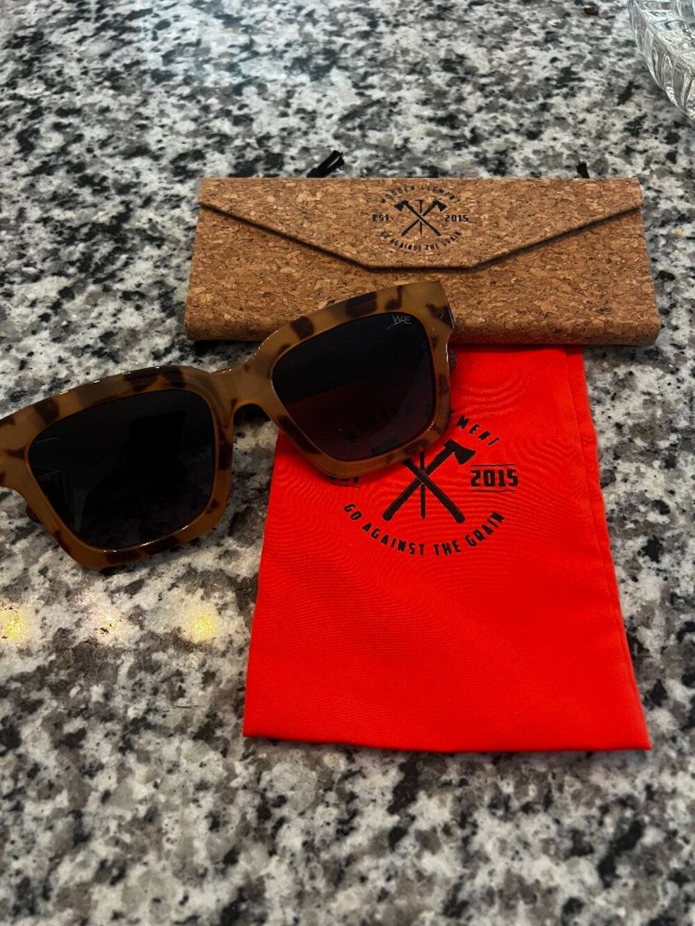 Wooden Element Sustainable sunglasses, tortoise shell, unisex, UV400 polarized